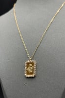 عقد على شكل سبيكة وردة ذهب تصميم الماس عيار 21 وزن...