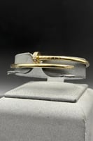 اسوارة مسمار ذهب تصميم الماس عيار 18 وزن 10.7 جرام