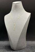 عقد مستطيل نازل ذهب تصميم الماس عيار 18 وزن 1.1 جر...