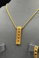 نصف طقم ذهب صافي عيار 21 وزن 7.5 جرام