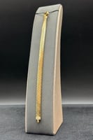 اسوارة ذهب تصميم الماس عيار 18 وزن 14.5 جرام