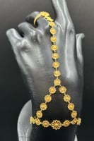 كف وردات ذهب صافي عيار 21 وزن 9.85 جرام