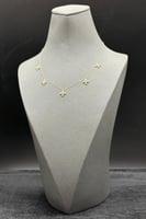 شوكر زهرات ذهب تصميم الماس عيار 18 وزن من 1.5 الى...