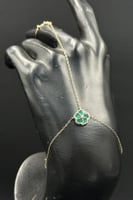 كف وردة ذهب مع صدف ملون عيار 18 وزن من 1.8 الى 1.9...