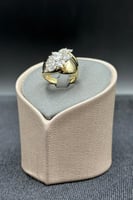 خاتم ذهب تصميم الماس عيار 18 وزن 4.2 جرام