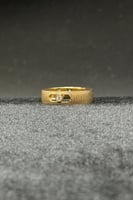 دبلة ذهب تصميم الماس عيار 18 وزن 4.9 الى 5.1 جرام