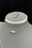 طقم ذهب ناعم عيار 18 نسمة القطرة وزن 2.9 جرام