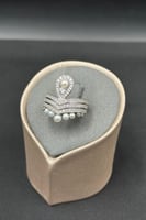 خاتم دمعة ذهب مع لؤلؤ عيار 18 وزن من 10.3 الى 10.9...