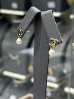 حلق C ذهب مع لؤلؤ