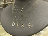 تعاليق الأحرف الإنجليزية الذهب