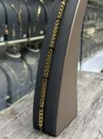 اسوارة ذهب عيار 18 صافي مع لون أسود لأناقة راقية