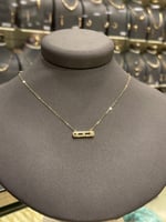 عقد ذهب مستطيل تصميم الماس