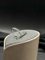 خاتم الماس نسائي مع ذهب عيار 18 لأطلالة انيقة