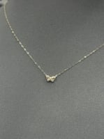 عقد الفيونكة ذهب تصميم الماس