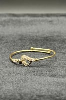 اسوارة اطفال قلب ذهب تصميم الماس عيار 18 وزن 1.9 ج...