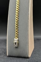 اسوارة جنزير ( حجم صغير ) ذهب تصميم الماس عيار 18...