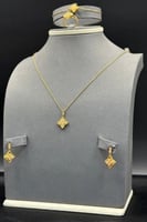 طقم زهرة ذهب تصميم الماس عيار 21 وزن 14 جرام