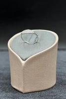 خاتم ذهب ابيض تصميم الماس عيار 18 وزن من 0.9 الى 1...