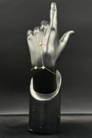 كف وردة ذهب تصميم الماس عيار 18 وزن من 1 الى 1.1 ج...