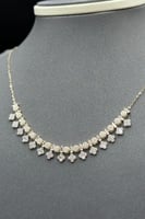 طقم ذهب عيار 18 نسق الأناقة وزن 6.7 جرام