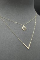 عقد وردة دورين ذهب تصميم الماس عيار 18 وزن 0.8 جرا...