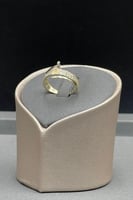 دبله مسمار ذهب تصميم الماس عيار 18 وزن من 1.8 الى...