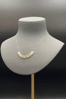 عقد خليه ذهب ابيض تصميم الماس عيار 18 وزن من 4.2 ا...