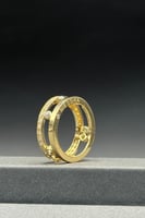 دبلة ذهب تصميم الماس عيار 18 وزن 5.9 جرام