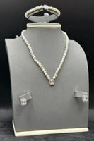 طقم لؤلؤ مع ذهب عيار 18 وزن 6.6 جرام