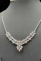 طقم ذهب أبيض للعروس عيار 18 وشاح الزهر وزن 16.7 جر...