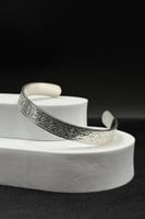 اسوارة فضة صافي عيار 999 وزن اونصة ( 31.1 ) جرام