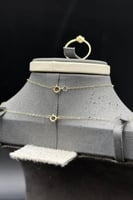 طقم وردات ذهب تصميم الماس عيار 18 وزن 3.7 جرام