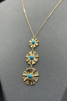 عقد رموش الذهب نازل ثلاثي ( عدة الوان ) عيار 21 وز...