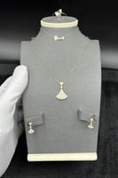 طقم ذهب عيار 18 رهافة الفراشة وزن 3.2 جرام