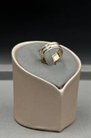 دبلة ذهب صافي عيار 18 وزن من 2.3 الى 2.5 جرام