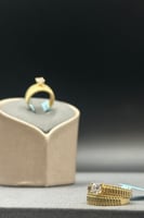 دبله توينز ذهب تصميم الماسي لأطلالة فاخرة