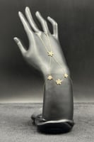 كف وردات ذهب تصميم الماس عيار 18 وزن 1.2 جرام