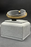 اسوارة مع خاتم وردة ذهب تصميم الماس عيار 18 وزن من...