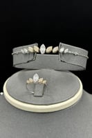 طقم زهرة ذهب تصميم الماس عيار 18 وزن 13.5 جرام