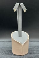 حلق مستطيل ذهب تصميم الماس عيار 18 وزن 0.7 جرام