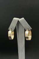 حلق دائري ذهب صافي ملون عيار 18 وزن من 3.1 الى 3.6...