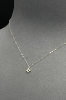 عقد نجمة مفرغ ذهب تصميم الماس عيار 18 وزن 0.3 جرام