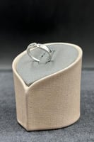 خاتم ذهب ابيض تصميم الماس عيار 18 وزن من 1.2 الى 1...