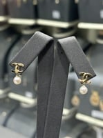 حلق C ذهب مع لؤلؤ