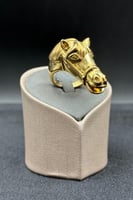 خاتم حصان ذهب صافي عيار 18 وزن 4.4 جرام