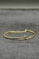 اسوارة اطفال مسمار ذهب صافي عيار 18 وزن 2.9 جرام