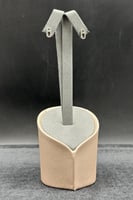 حلق مستطيل ذهب تصميم الماس عيار 18 وزن 2.2 جرام