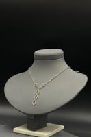 عقد ذهب عيار 18 صافي بتصميم حلقات ايطالي لأطلالة ف...