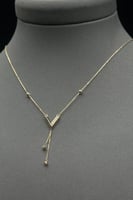 عقد شكل V ذهب صافي ايطالي