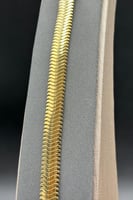 اسوارة ذهب تصميم الماس عيار 18 وزن 17.8 جرام